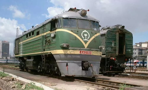 西瓜、橘子、老虎、藍(lán)貓……讓人大開眼界的中國火車機(jī)車簡譜及花名